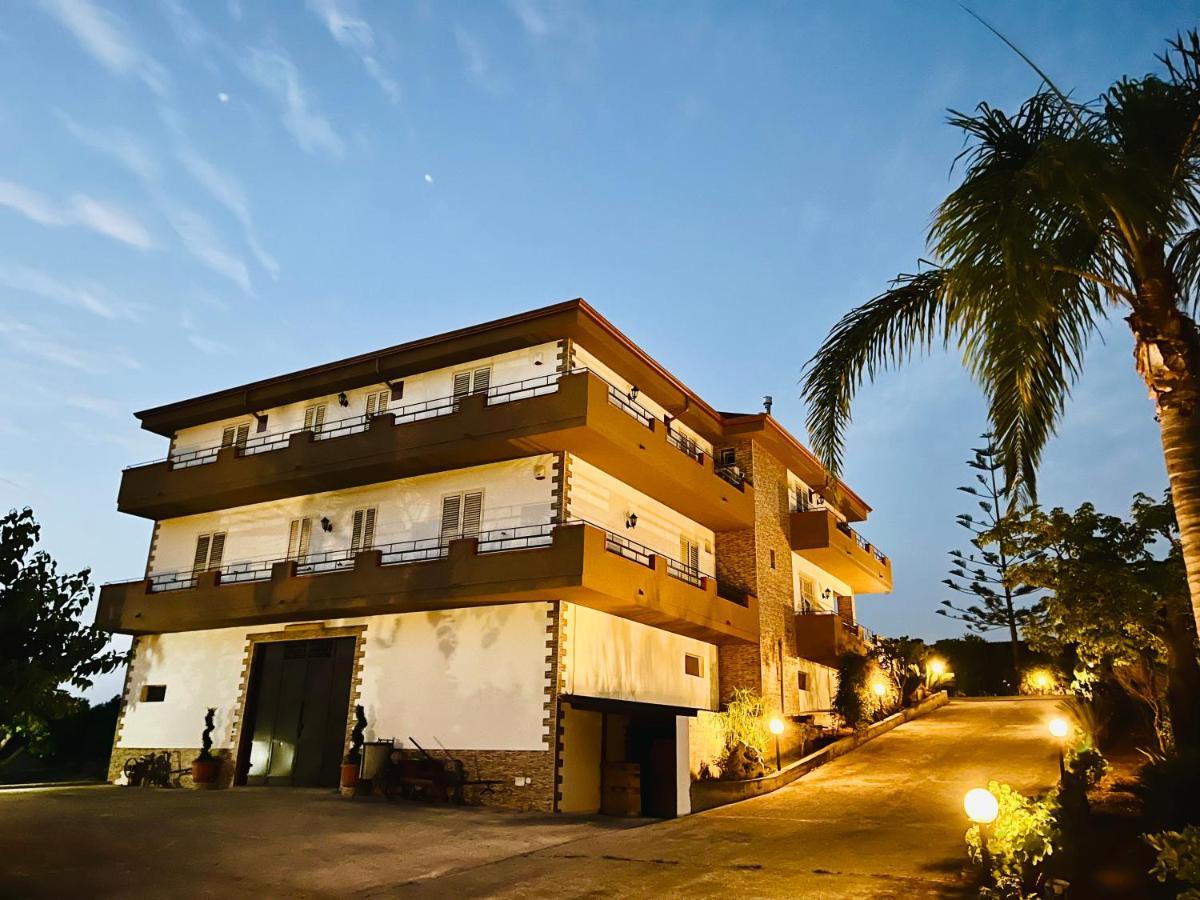 Torre Turrisi Bed & Breakfast Partinico